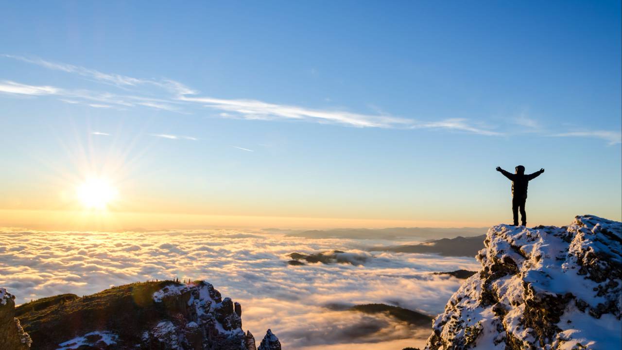 FitBit - How to Make 2025 the Best Year Of Your Life - December 2024